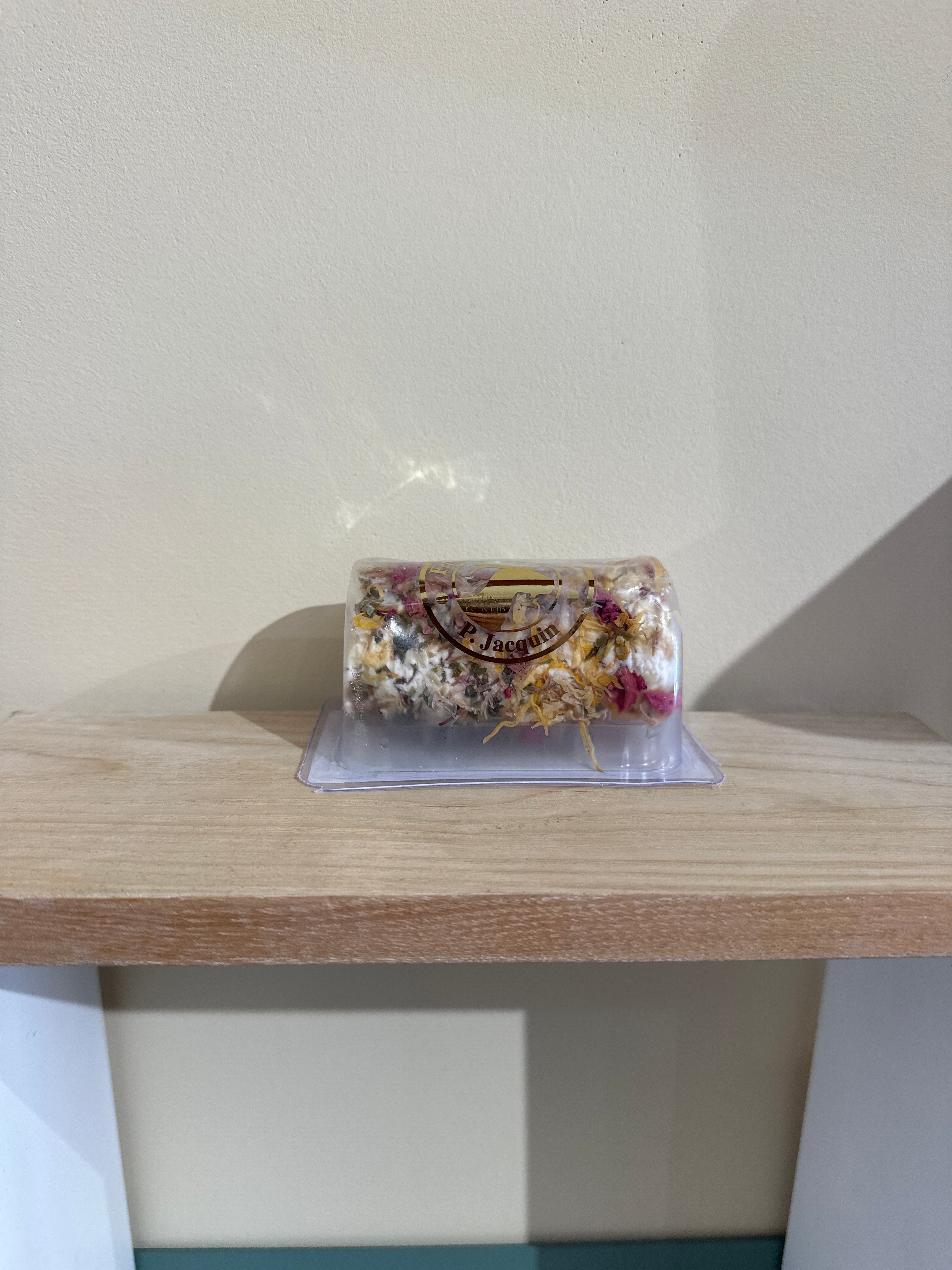 BÛCHE DE CHÈVRE FLEURS
